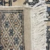 Tappeto Bukhara elegante con dettagli ornamentali regolari e armoniosi